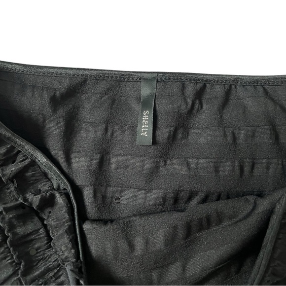 Sparkling Super Cute Black Shelly Tube Top with Ruffles a d Satin Bow - Picture 3 of 8